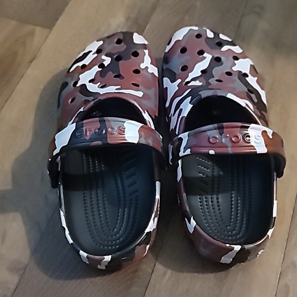 Maroon White Gray Camo Croocs main image 6